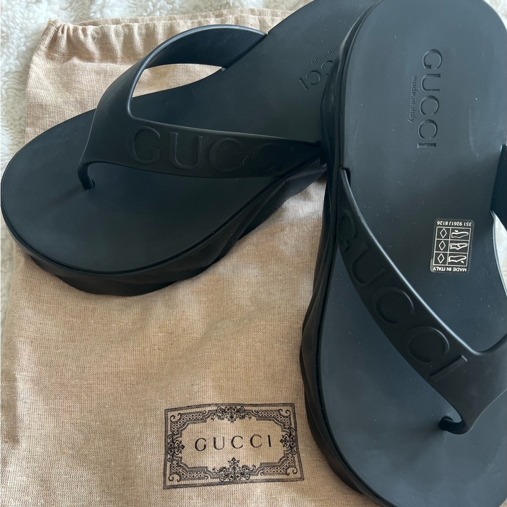 Gucci Black Platform Flip Flop Sandals